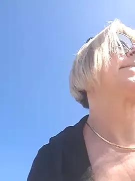 ClassyNAWTYBritMILF from StripChat is Freechat