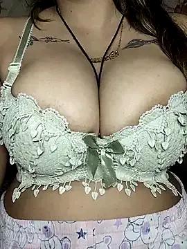 CLEAVAGE_QUEEN07 from StripChat is Freechat