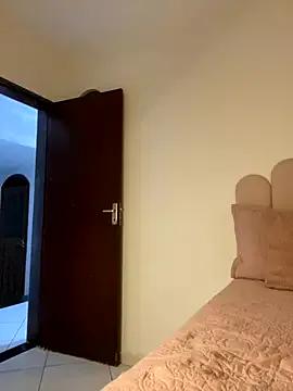 cleolimahot3 from StripChat is Freechat