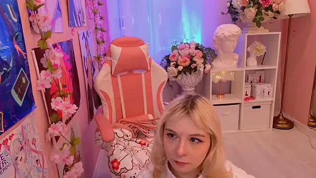 Coconut_Mia from StripChat