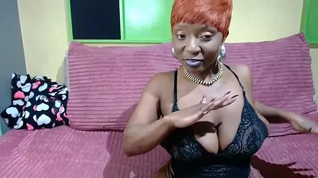 CocoSheila from StripChat is Freechat