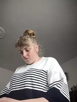 CoddessCrystal from StripChat