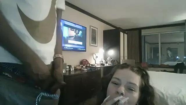 CoffeeNCreamHer from StripChat