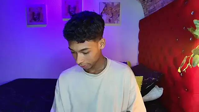 CoffeNaughty_nom from StripChat is Freechat