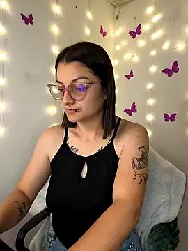 Coralinne__ from StripChat is Freechat