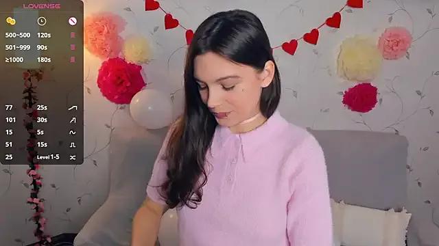 CoreenDornon from StripChat is Freechat