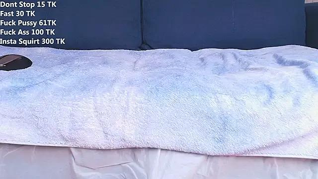 couplelove543 from StripChat is Freechat