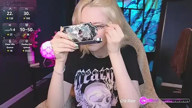 Crackling_Tatii from StripChat
