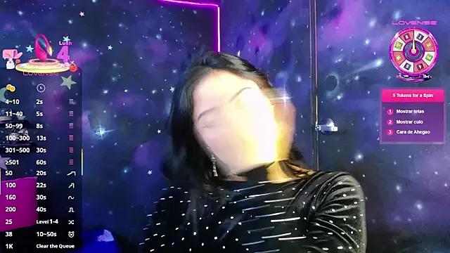 Cristal_de_Leon from StripChat is Freechat