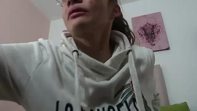 cristal_mateus from StripChat is Freechat