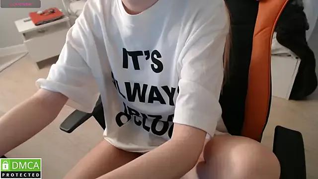 crystalyss from StripChat is Freechat