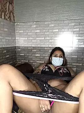 Cute_tanvii from StripChat is Freechat