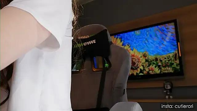 cutierori from StripChat is Freechat