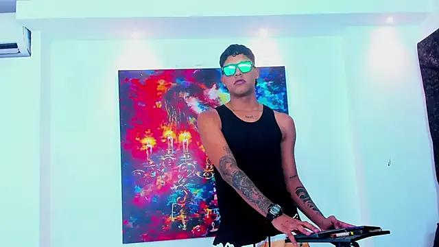 daddyhot888 from StripChat