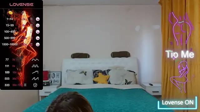 Daddyisssues1 from StripChat is Freechat