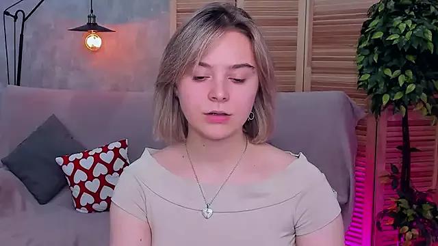 Daddys_Kitty from StripChat is Freechat