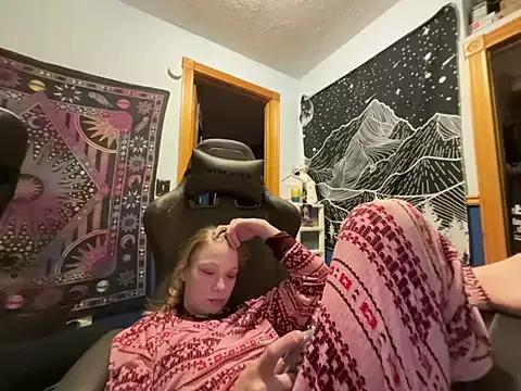 Daddyssllut from StripChat