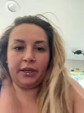 daisydazzle from StripChat is Freechat