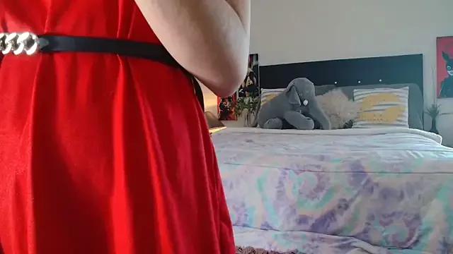 Dama_Scarlata18 from StripChat