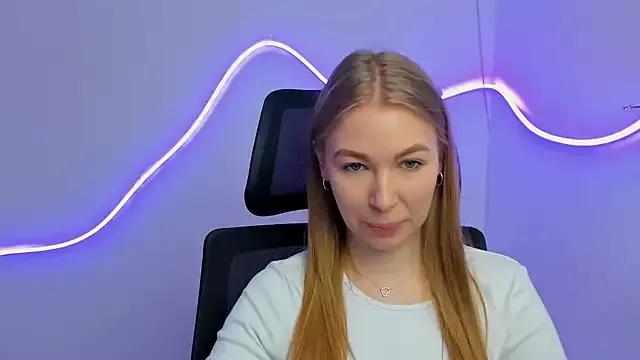 Dana_flowers from StripChat