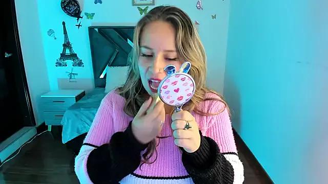 Dana_martinezz from StripChat