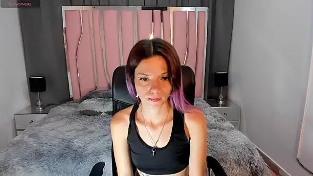 DanaaRey from StripChat