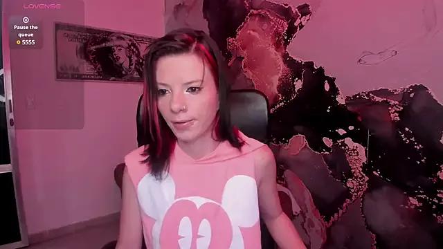 DanaaRey from StripChat