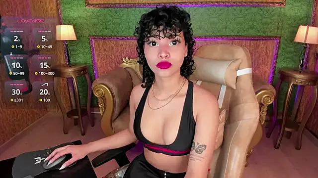 DaniCollinn_ from StripChat is Freechat