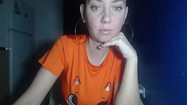 DanielleReys from StripChat is Freechat