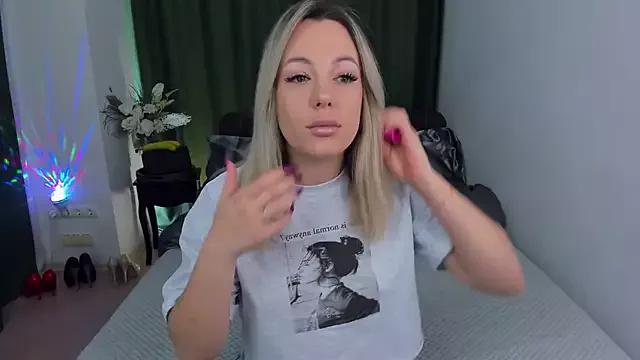 DanikaMorri from StripChat is Freechat
