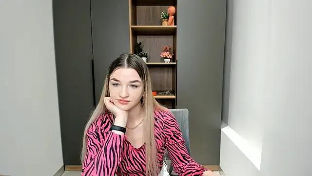 DanilleMcrae from StripChat is Freechat