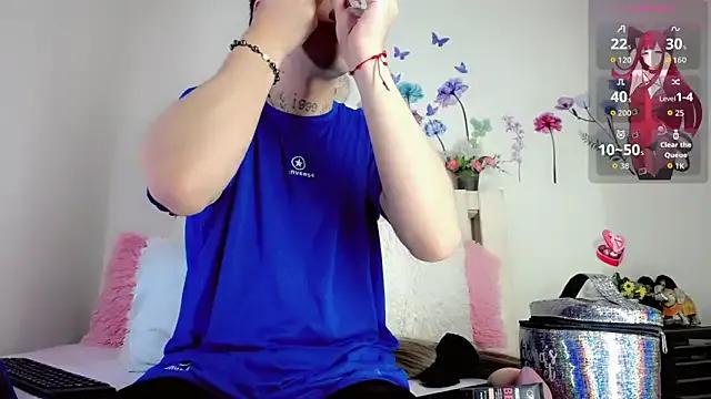 Dann22_- from StripChat is Freechat