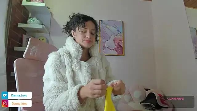 Dannaa_Lovs from StripChat