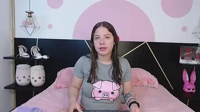 DanniAbbey from StripChat is Freechat