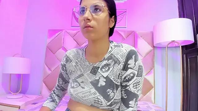 DanniaKross from StripChat is Freechat