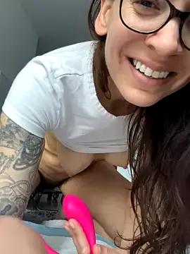DanniBabe from StripChat