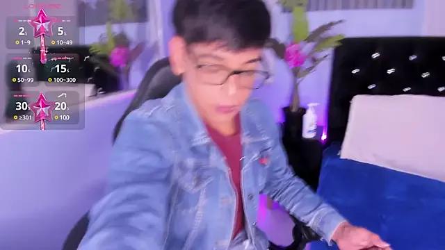 danny_hot__ from StripChat