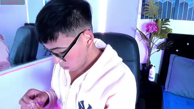 danny_hot__ from StripChat