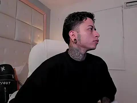 DannyStone from StripChat is Freechat