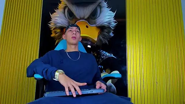 Dante_Brown1_ from StripChat is Freechat