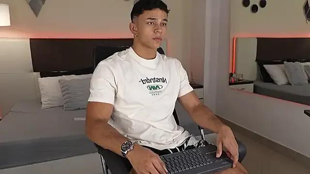 DanteeStone from StripChat is Freechat