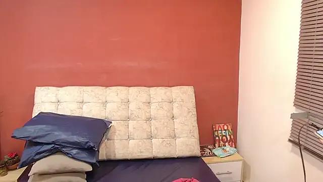 Daphne_Jonnes from StripChat is Freechat