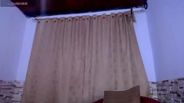 DaraKat18 from StripChat is Freechat