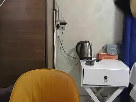 DarkAndLovelyBunny from StripChat is Freechat