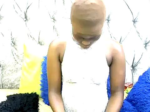 DarkLaddy from StripChat is Freechat