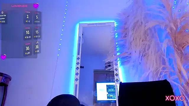 daveel_blaze from StripChat is Freechat
