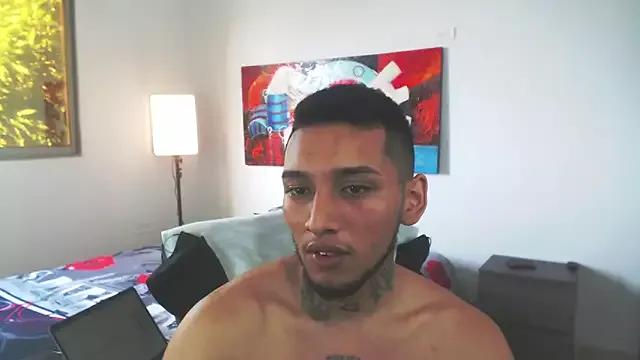 David_Adams2003 from StripChat is Freechat
