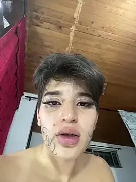 DayanaDG from StripChat is Freechat