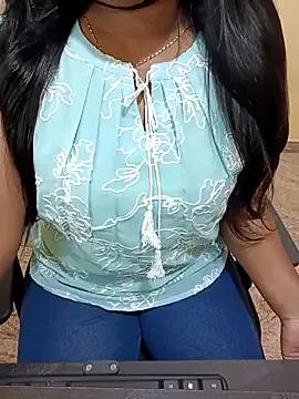 Dear-Sam from StripChat is Freechat