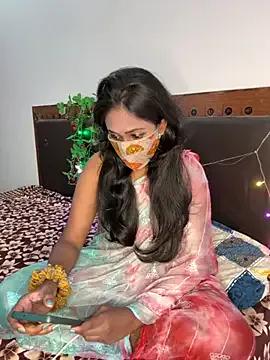 Desiqueen2 from StripChat is Freechat